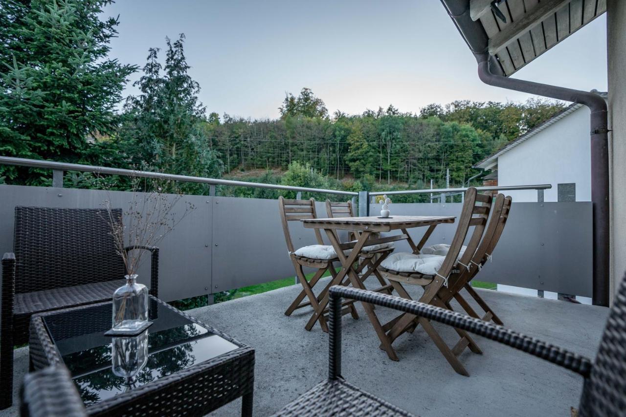 Moderne Wohnung Mit Parkplatz - Top Floor Ostermundigen Εξωτερικό φωτογραφία
